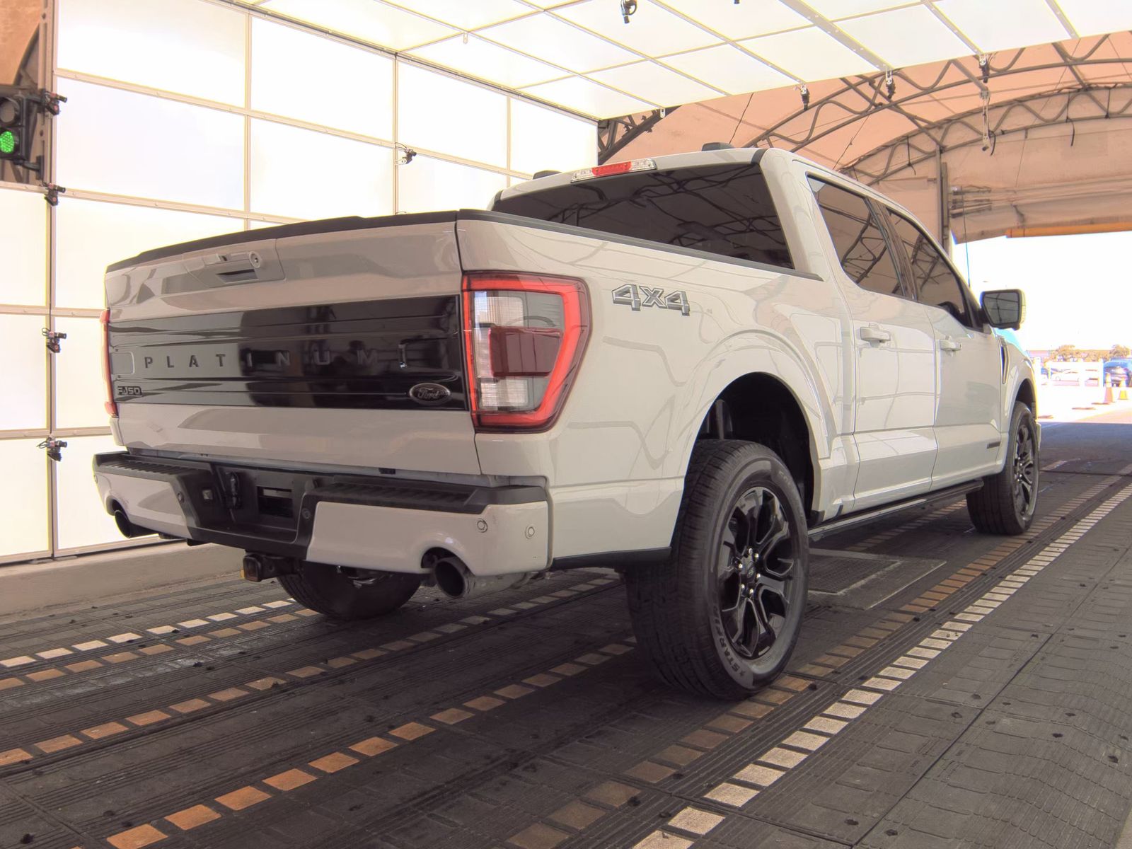 2023 Ford F-150 Hybrid Platinum AWD