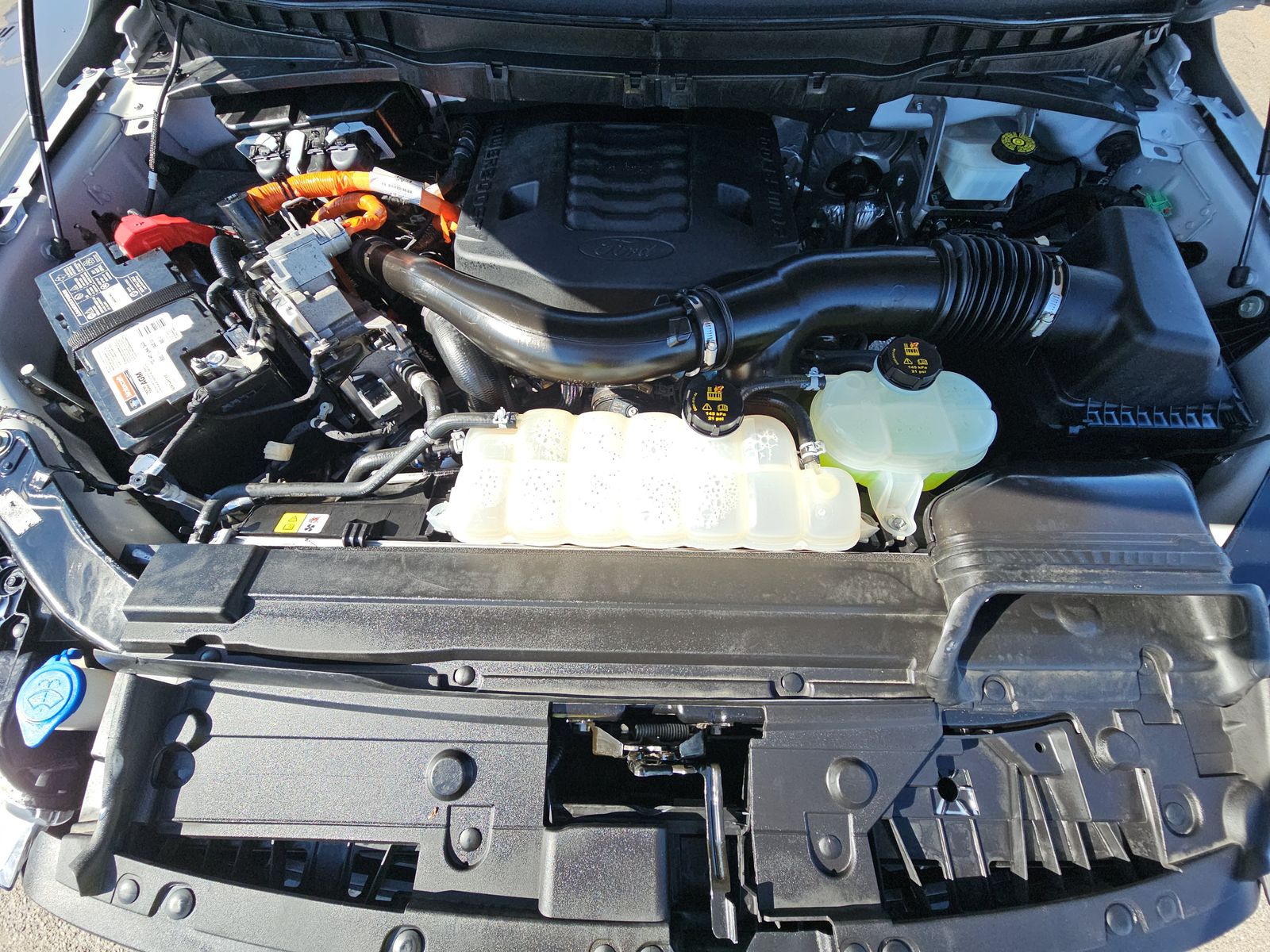 2023 Ford F-150 Hybrid Platinum AWD