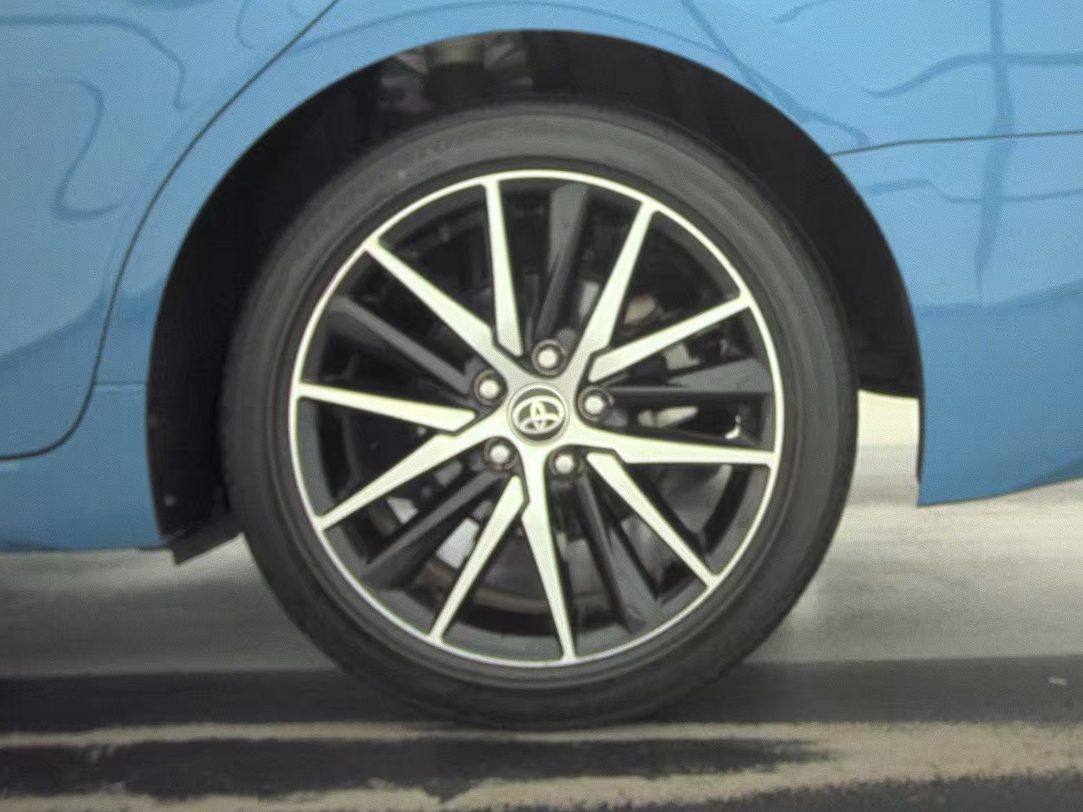 2024 Toyota Camry SE FWD