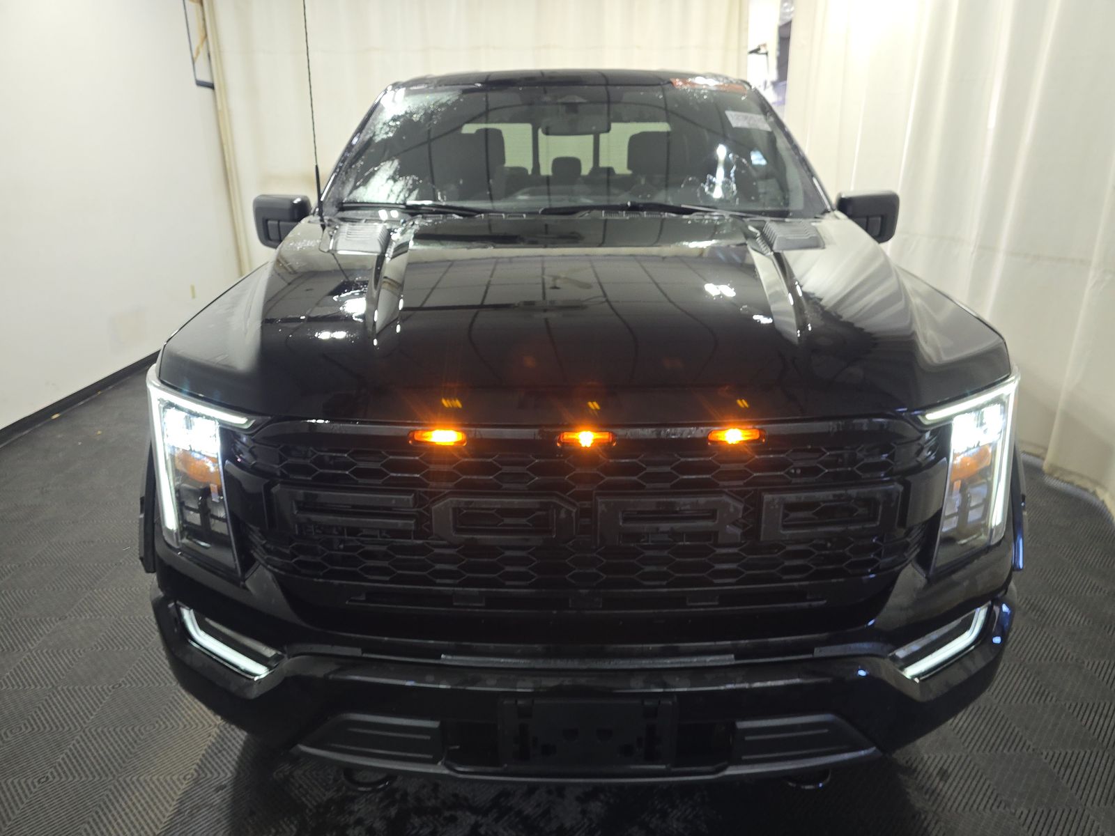 2023 Ford F-150 Hybrid XLT AWD