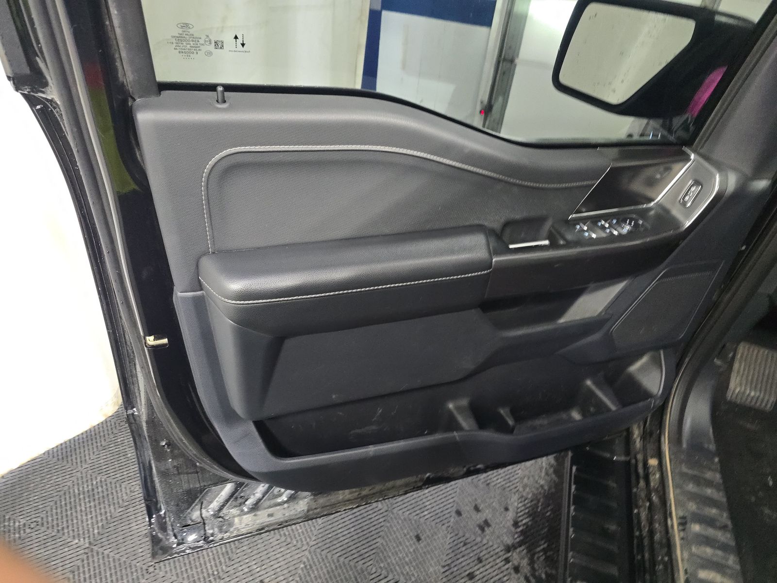 2023 Ford F-150 Hybrid XLT AWD