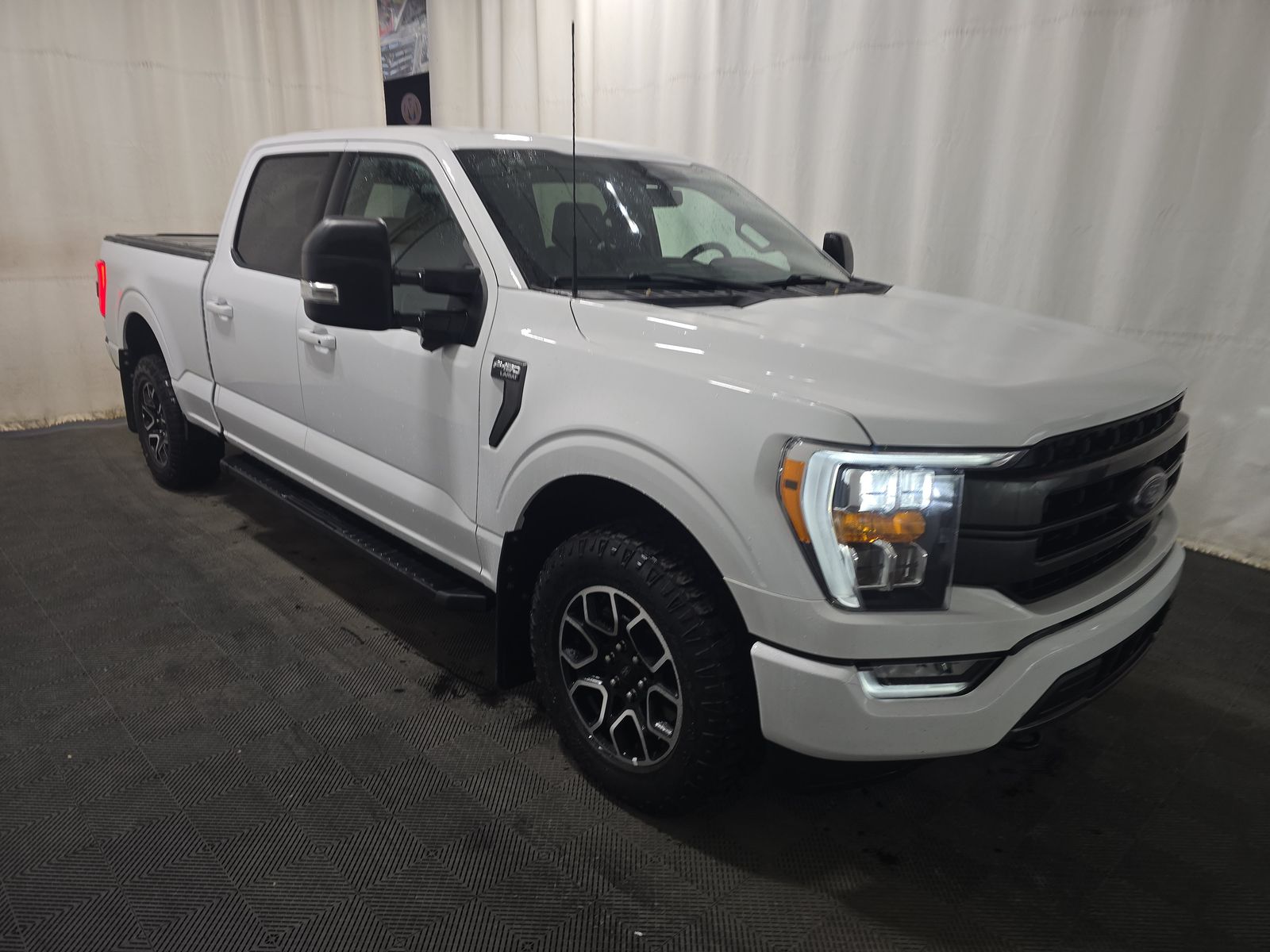 2023 Ford F-150 Lariat AWD