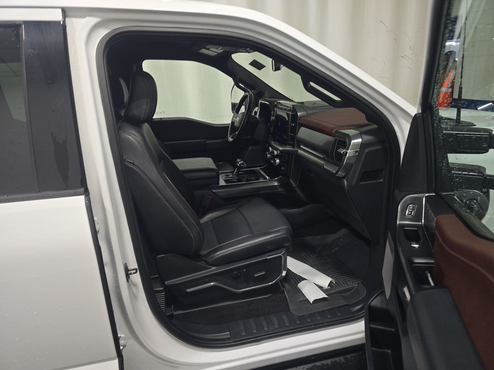 2023 Ford F-150 Lariat AWD