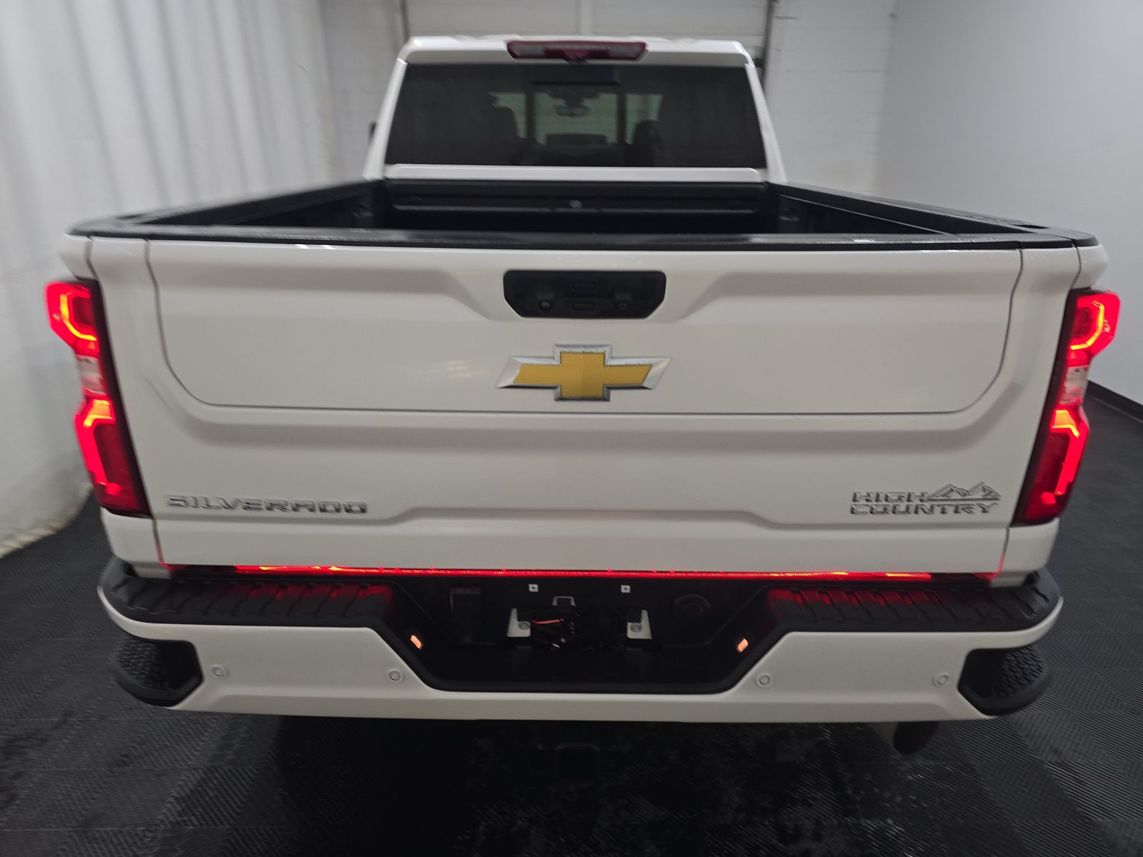 2023 Chevrolet Silverado 3500HD High Country AWD