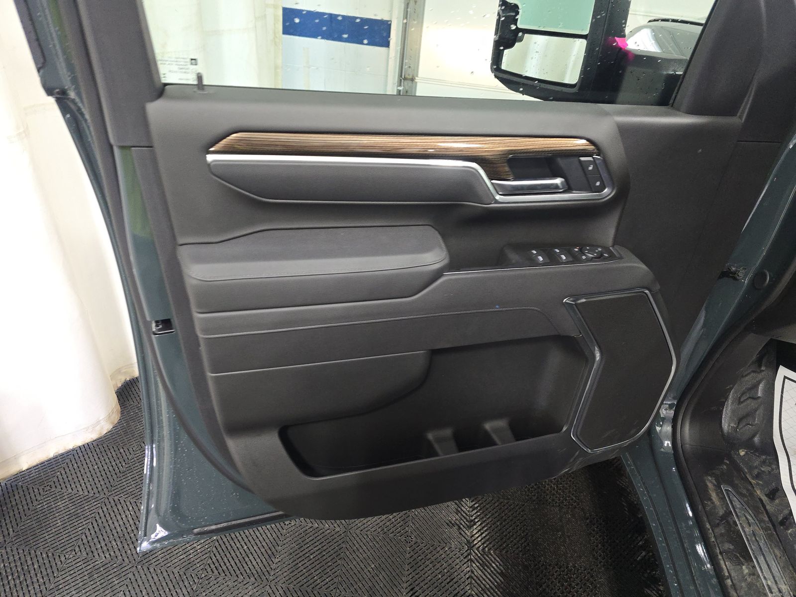 2025 Chevrolet Silverado 2500HD LT AWD