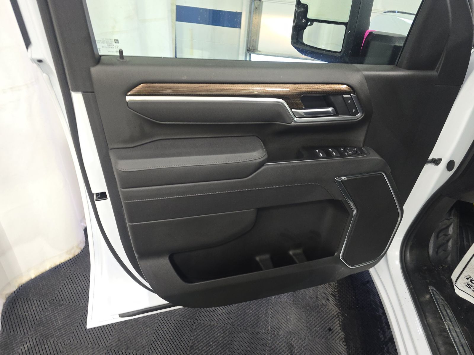 2025 Chevrolet Silverado 2500HD LT AWD