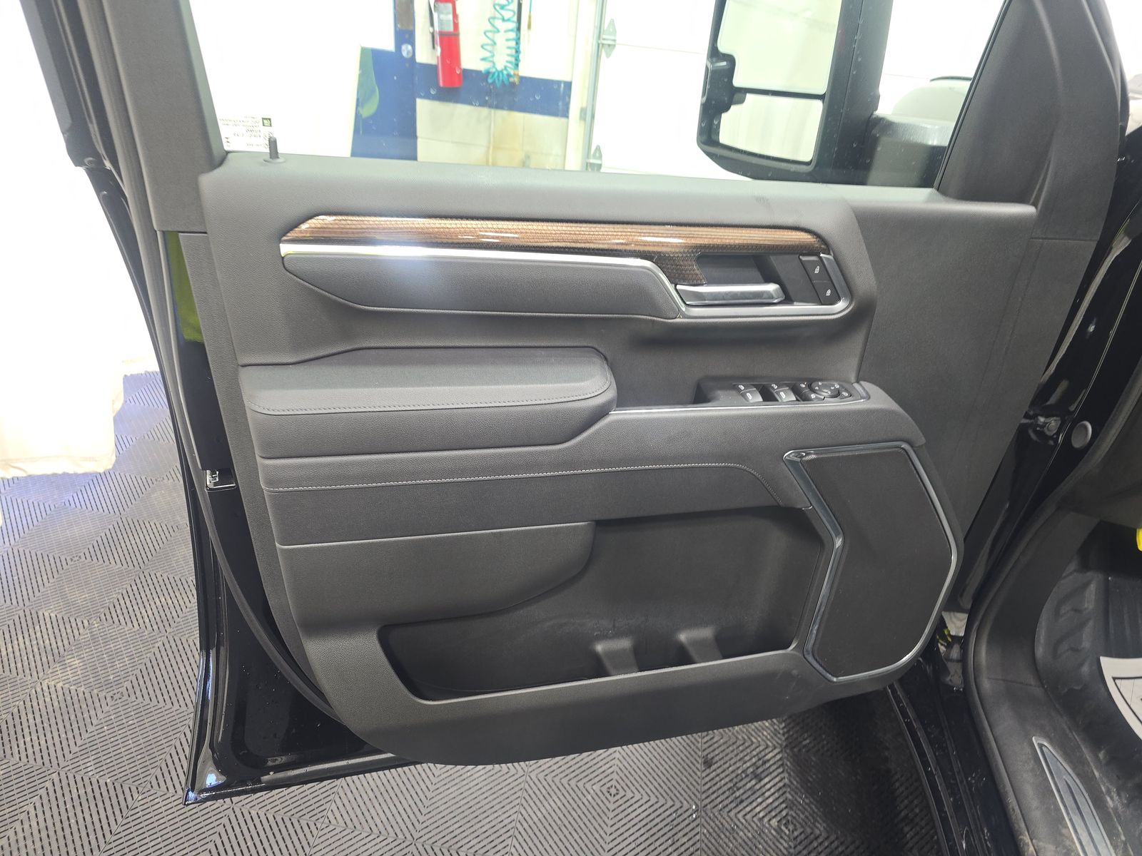 2025 Chevrolet Silverado 2500HD LT AWD