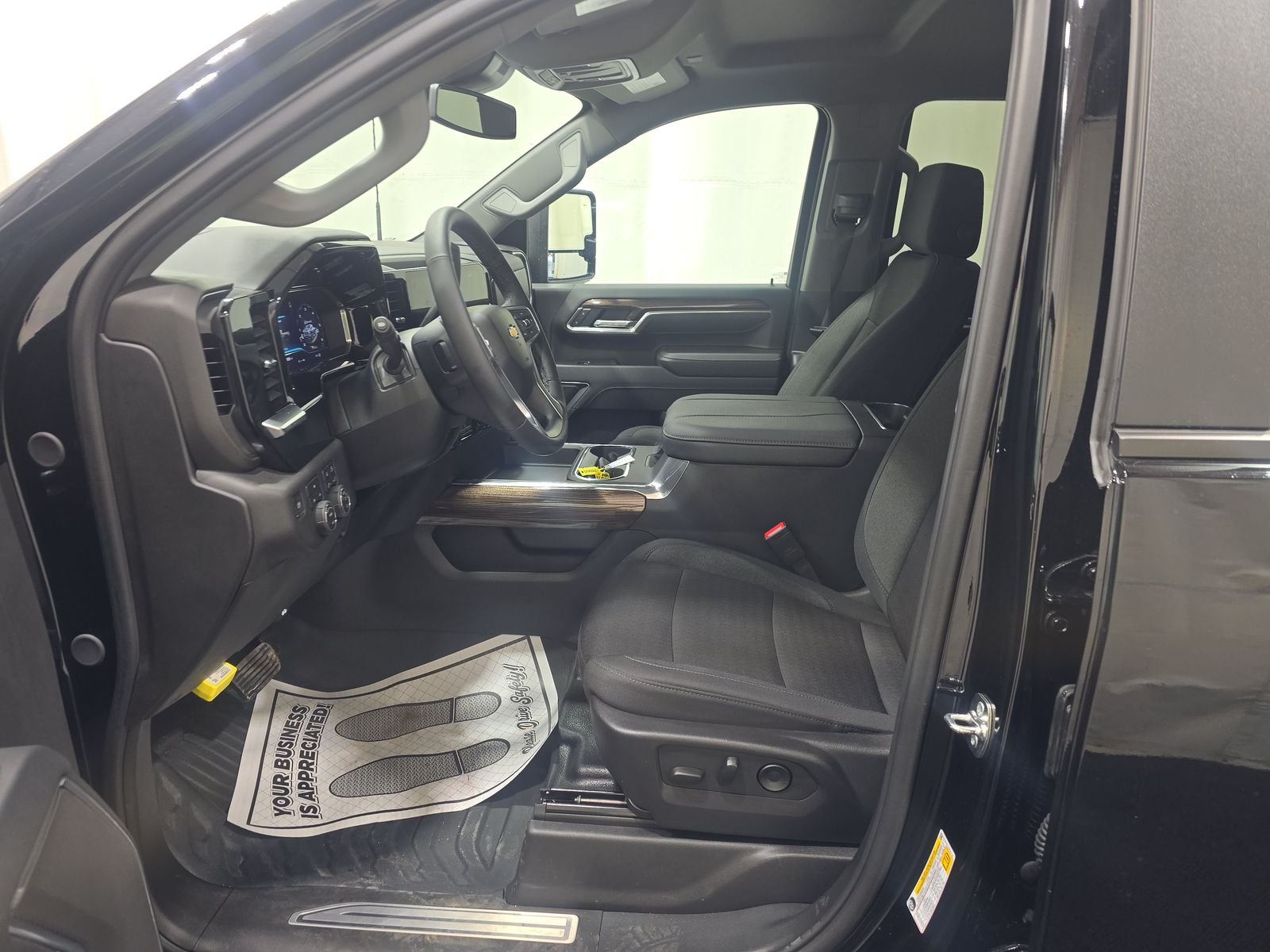 2025 Chevrolet Silverado 2500HD LT AWD