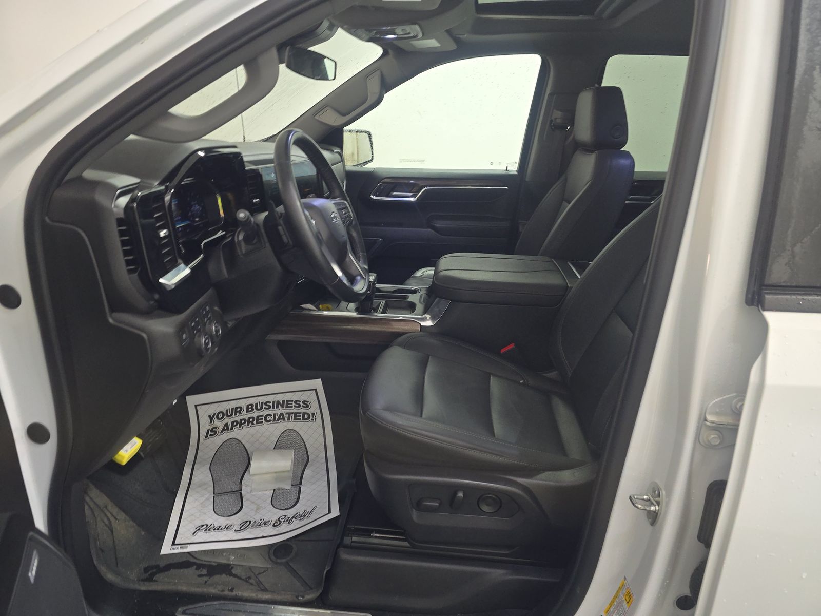 2024 Chevrolet Silverado 1500 RST AWD