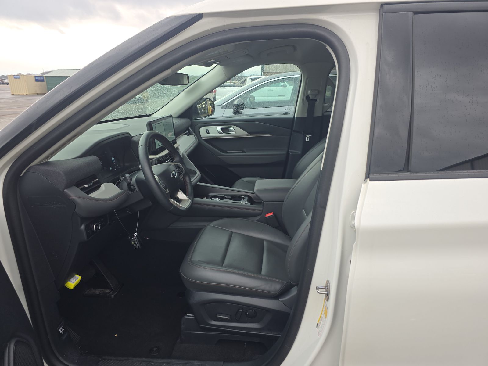 2025 Ford Explorer Active AWD