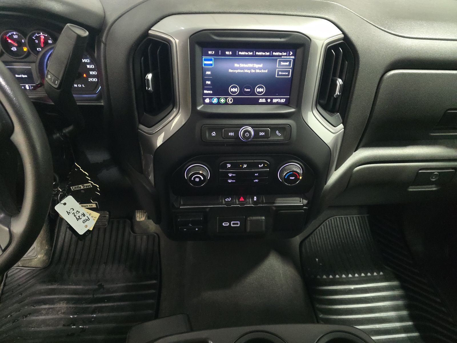 2022 Chevrolet Silverado 2500HD Custom AWD