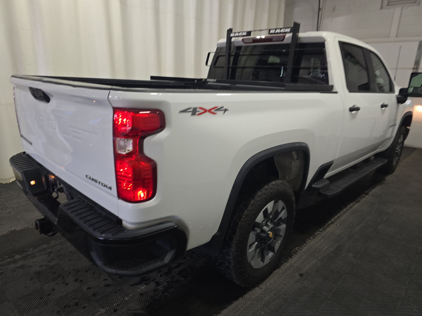 2022 Chevrolet Silverado 2500HD Custom AWD