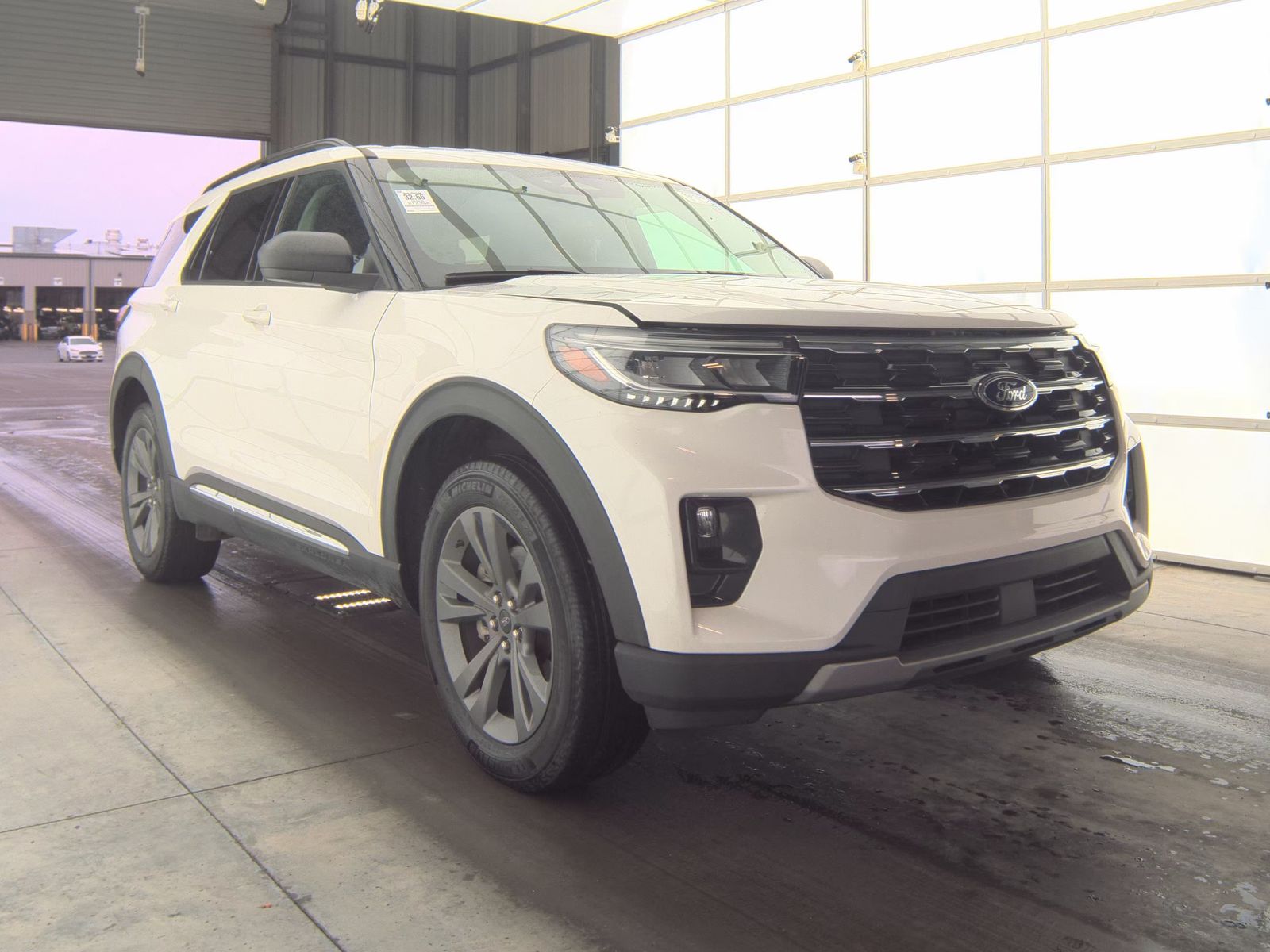 2025 Ford Explorer Active AWD