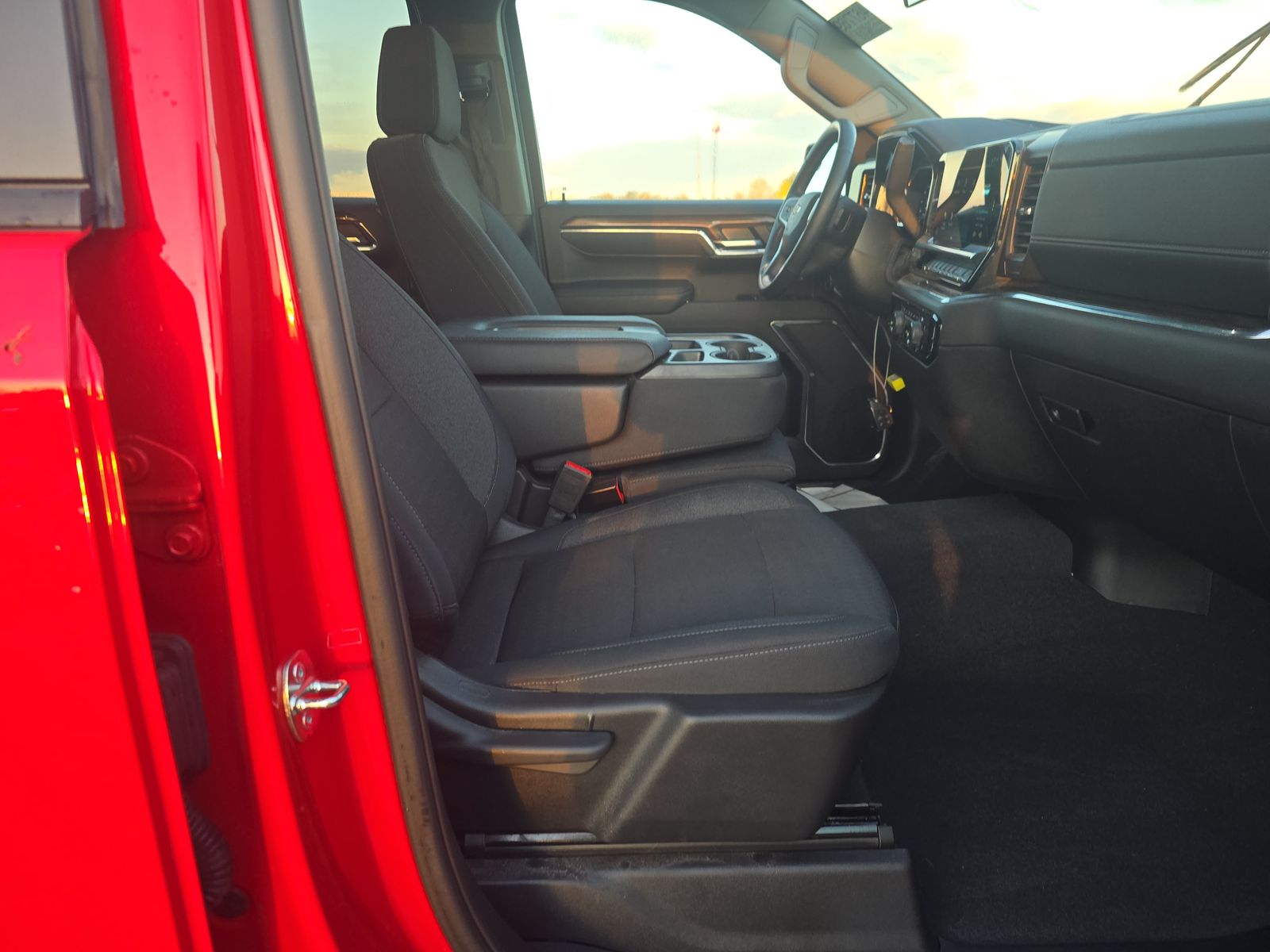 2024 Chevrolet Silverado 1500 LT AWD