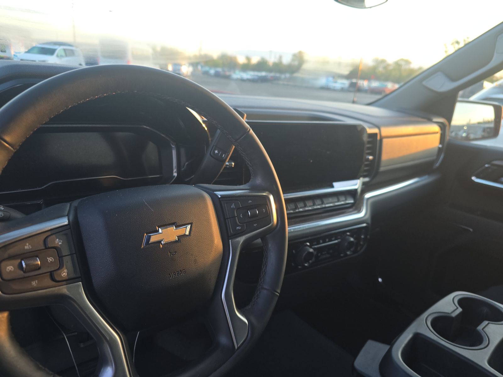 2024 Chevrolet Silverado 1500 LT AWD