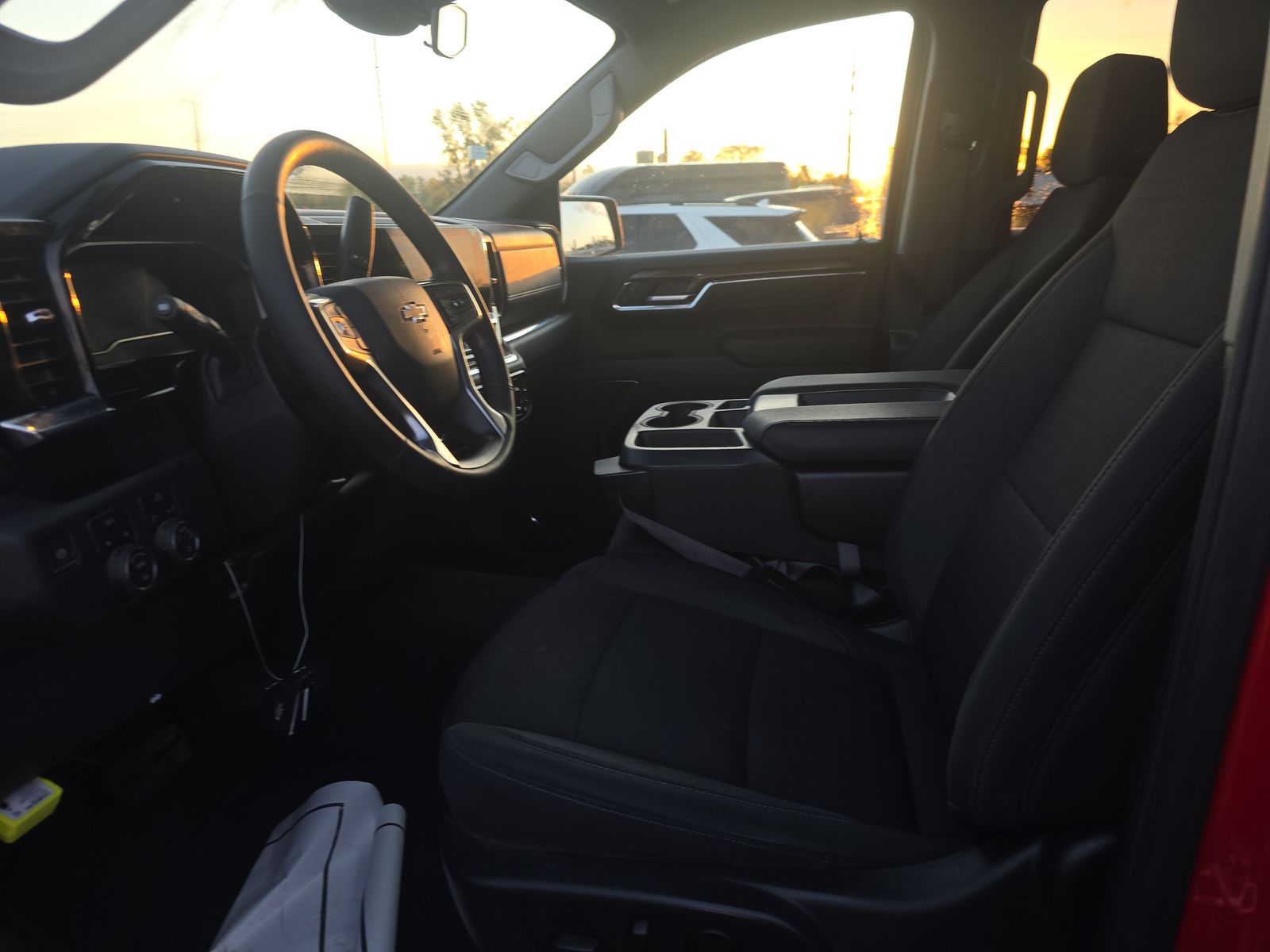 2024 Chevrolet Silverado 1500 LT AWD