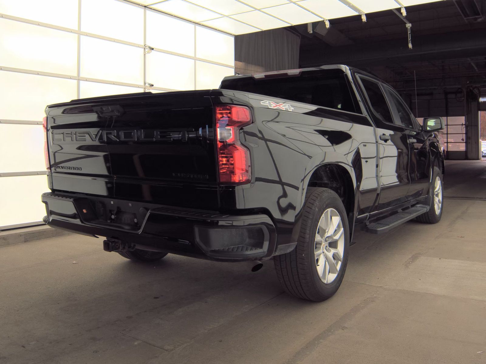 2023 Chevrolet Silverado 1500 Custom AWD