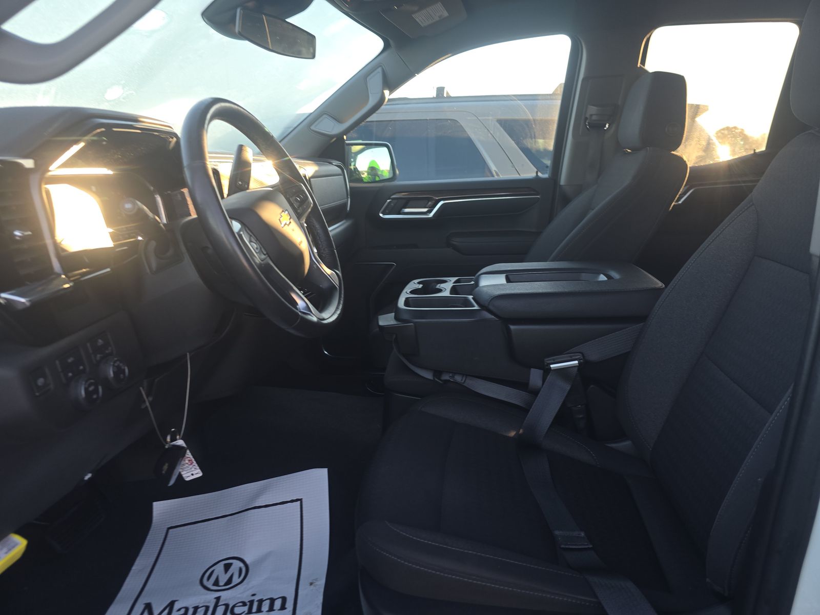 2022 Chevrolet Silverado 1500 LT AWD