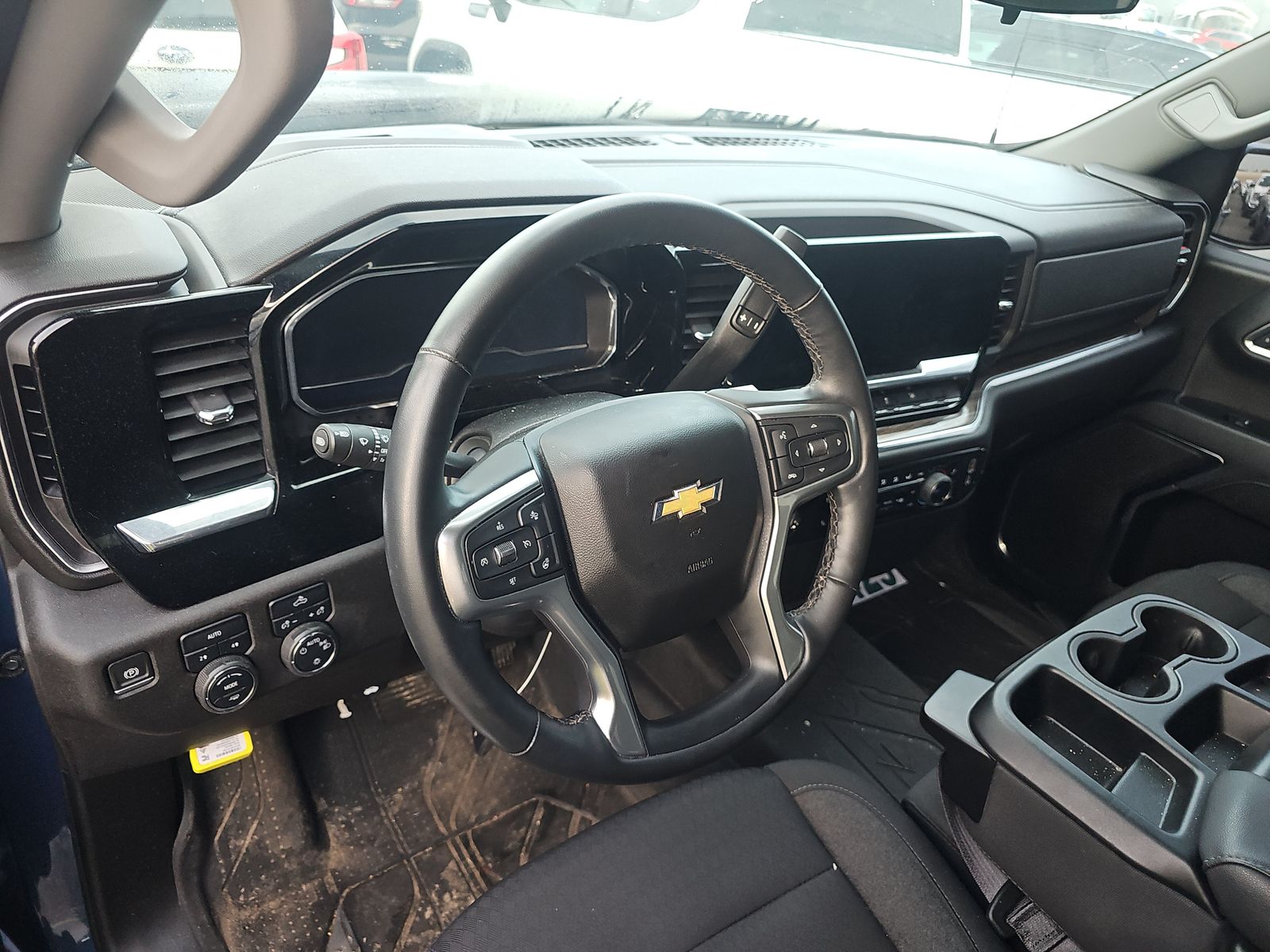 2024 Chevrolet Silverado 1500 LT AWD