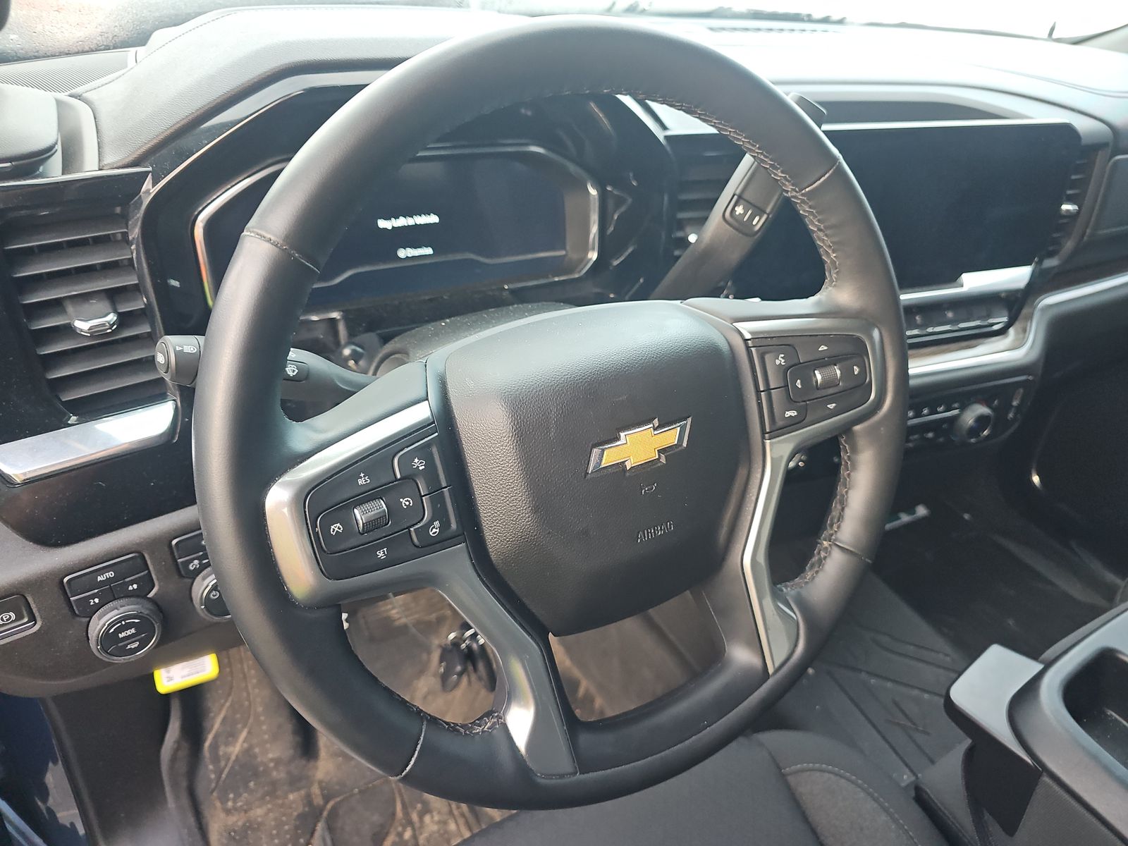 2024 Chevrolet Silverado 1500 LT AWD
