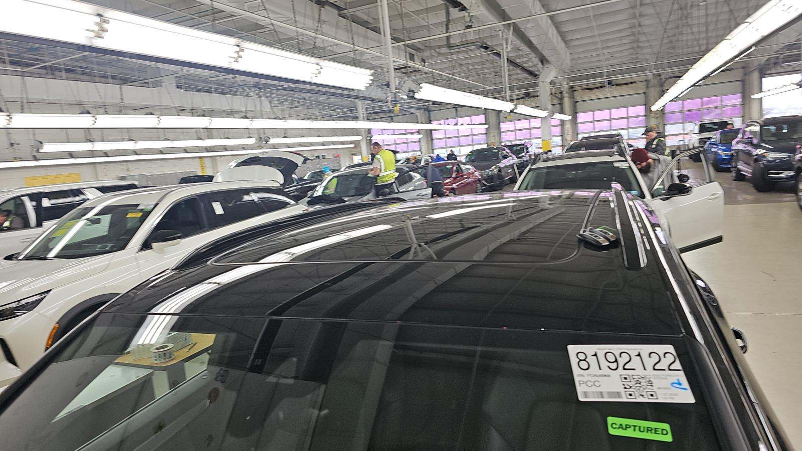 2023 Porsche Cayenne Platinum Edition AWD