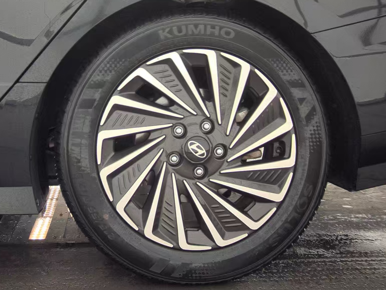 2024 Hyundai Sonata Hybrid Limited FWD