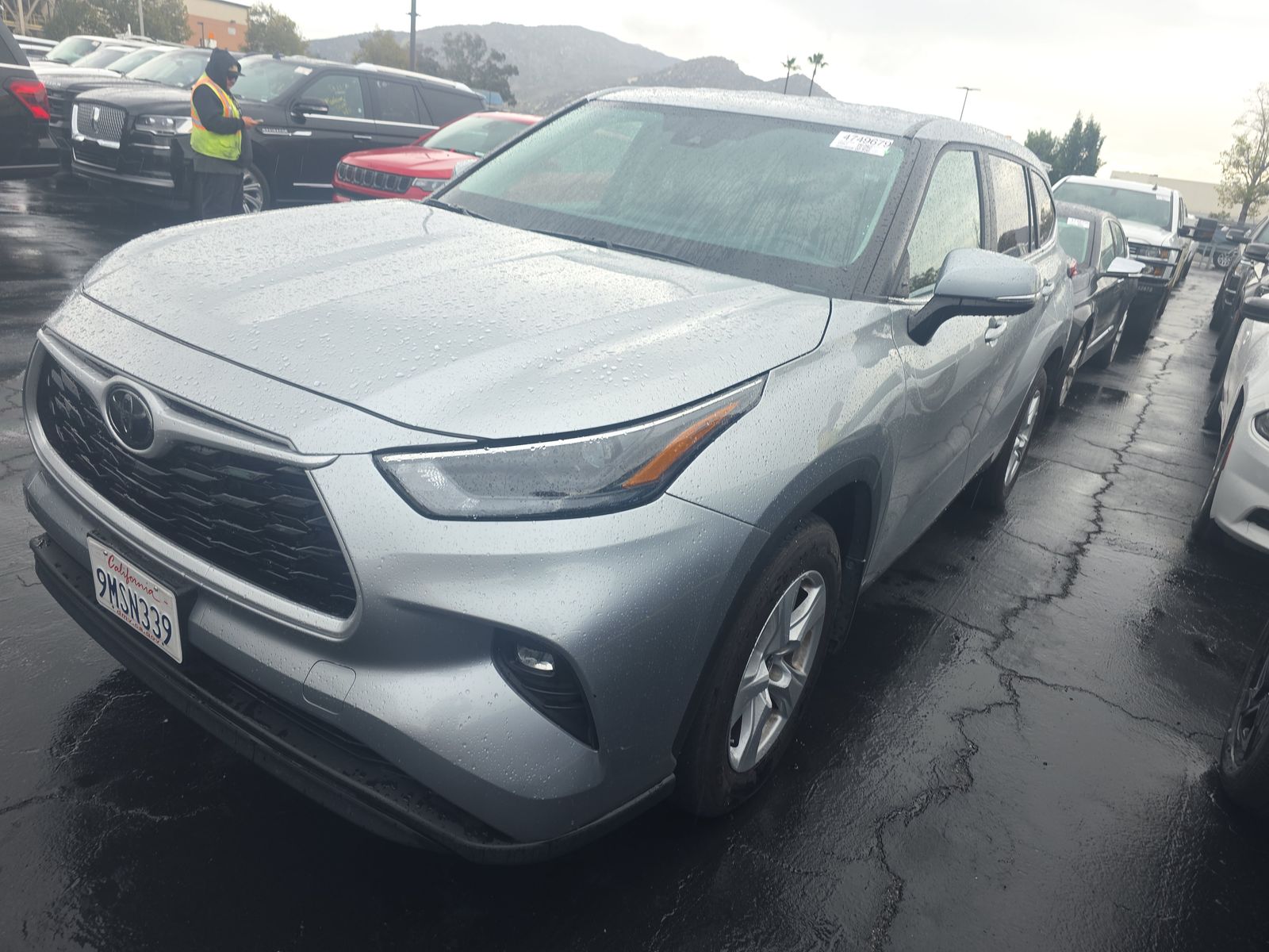 2024 Toyota Highlander LE AWD