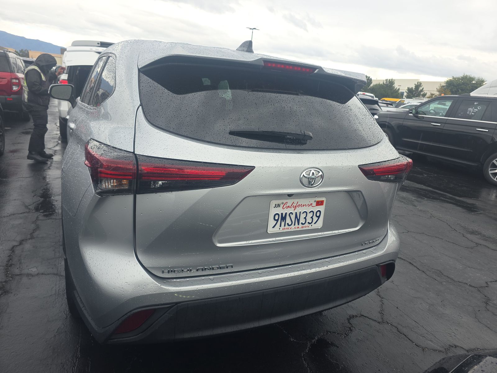 2024 Toyota Highlander LE AWD