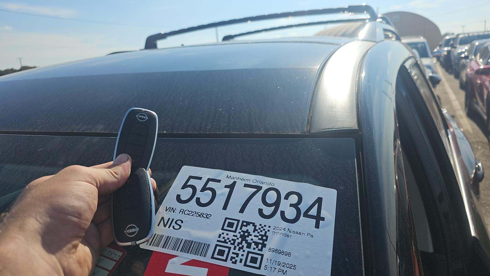 2024 Nissan Pathfinder SV FWD