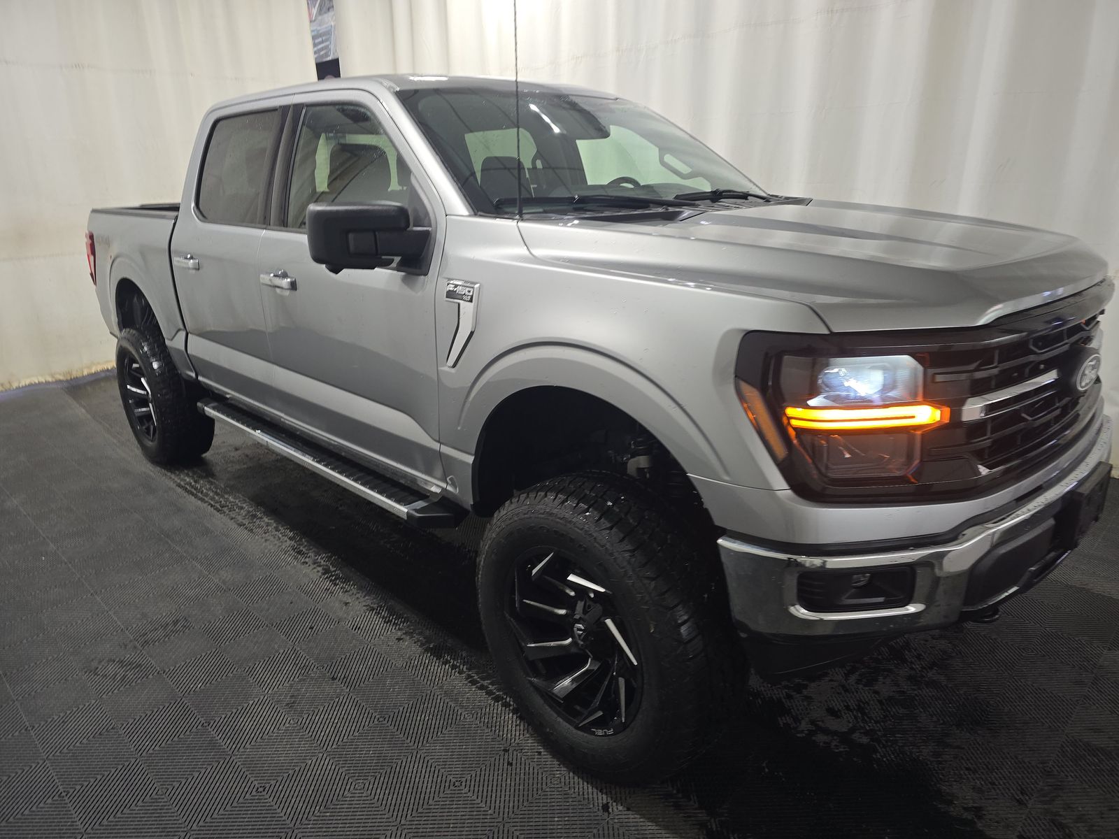 2024 Ford F-150 XLT AWD