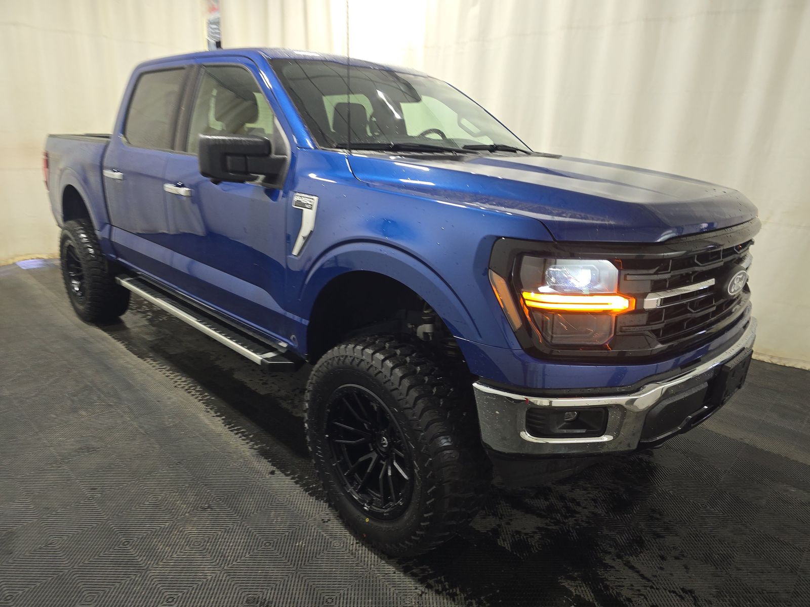 2024 Ford F-150 XLT AWD