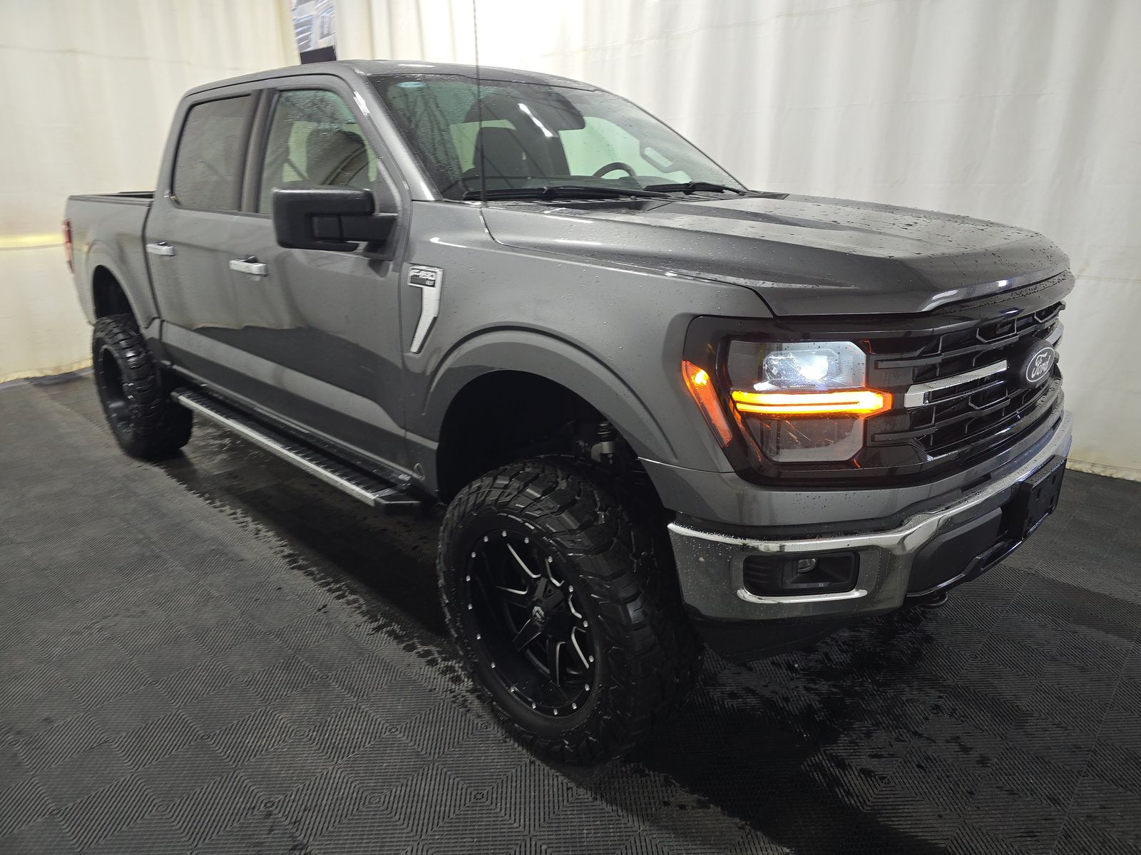 2025 Ford F-150 XLT AWD