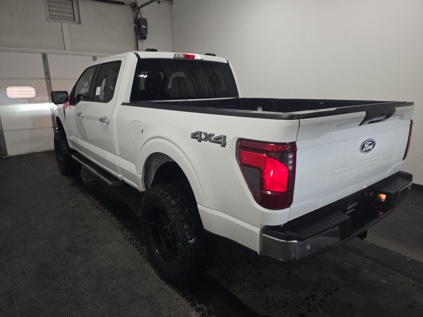 2024 Ford F-150 XLT AWD