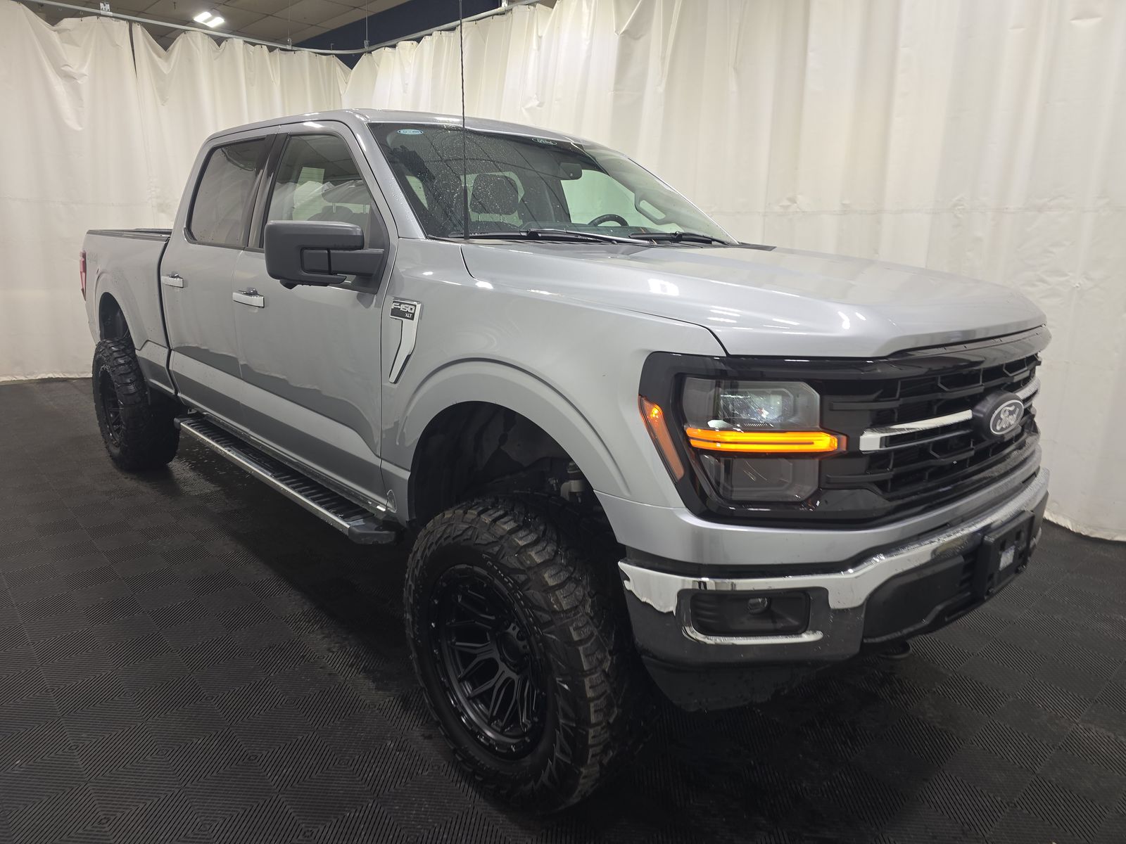 2024 Ford F-150 XLT AWD