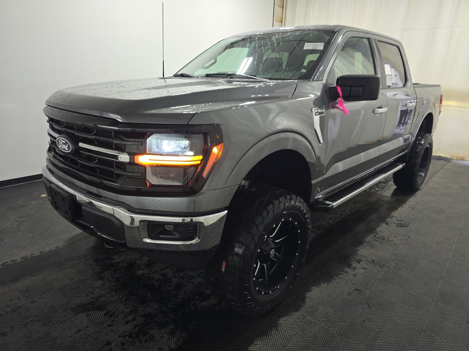 2025 Ford F-150 XLT AWD