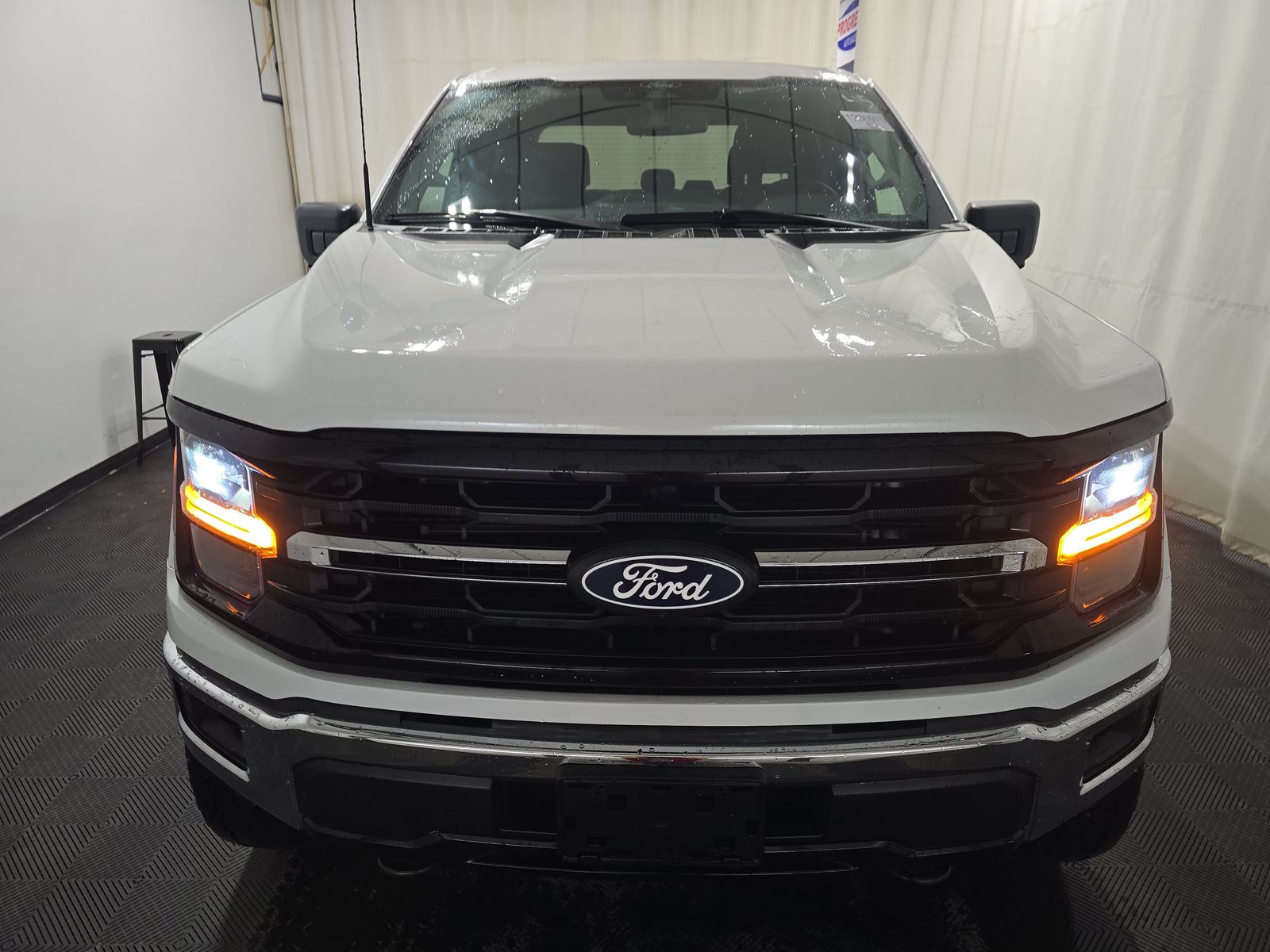 2024 Ford F-150 XLT AWD