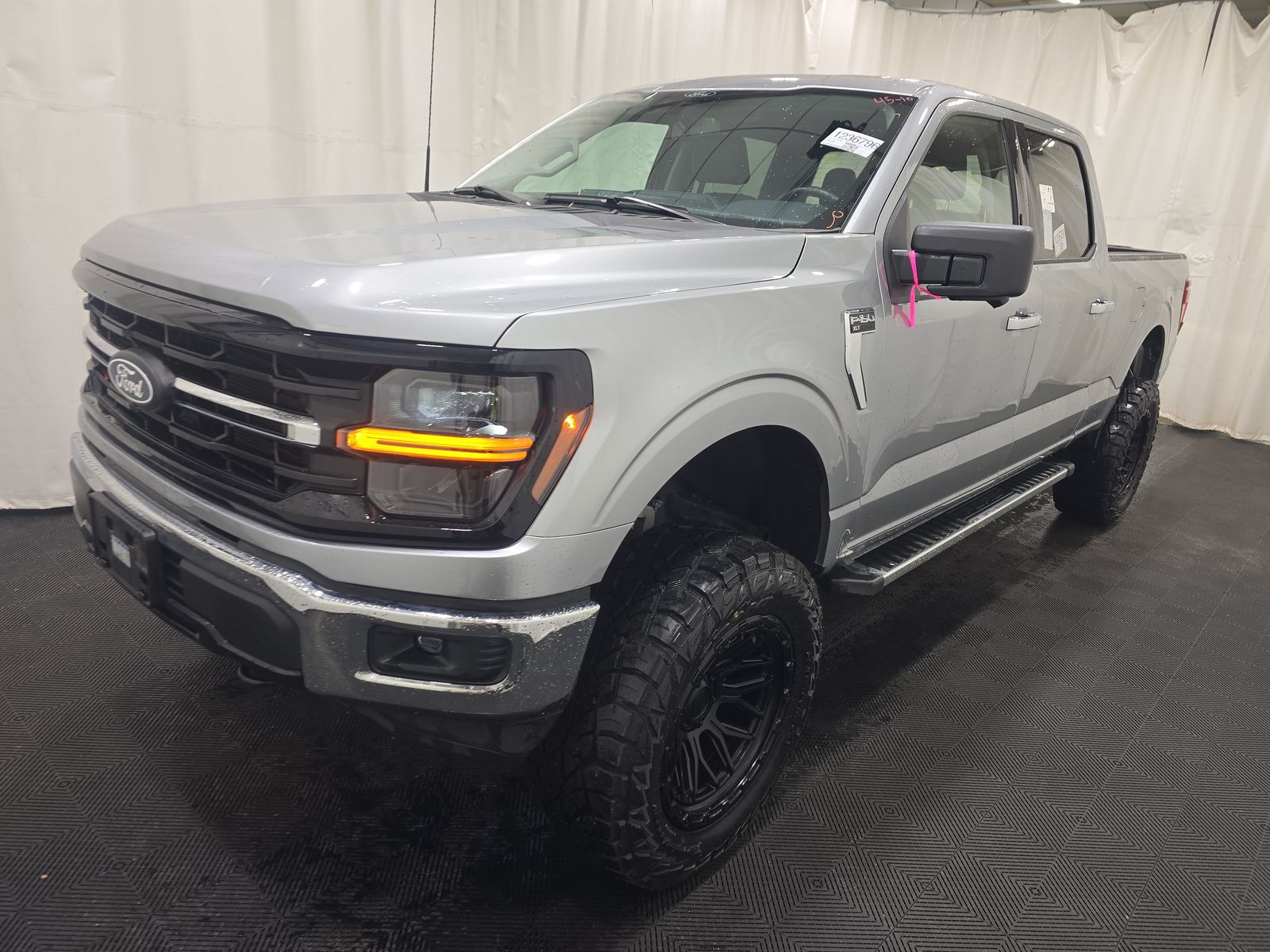 2024 Ford F-150 XLT AWD