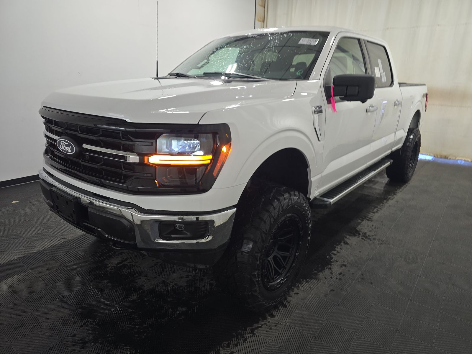 2024 Ford F-150 XLT AWD