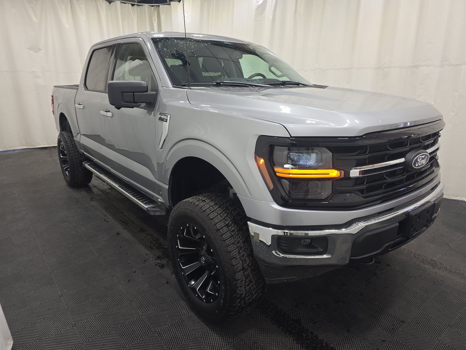 2024 Ford F-150 XLT AWD