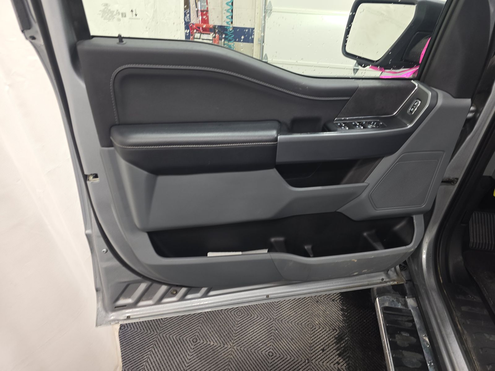 2024 Ford F-150 XLT AWD