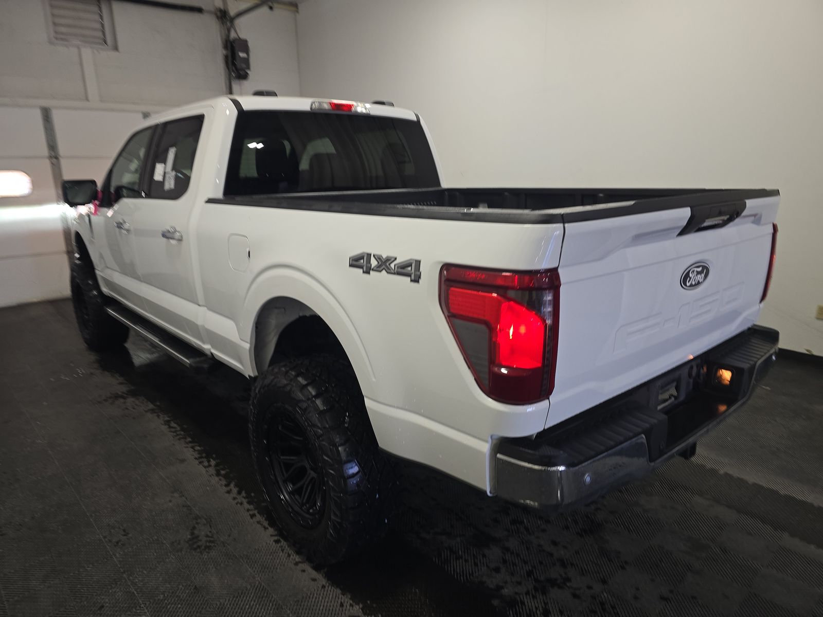2024 Ford F-150 XLT AWD