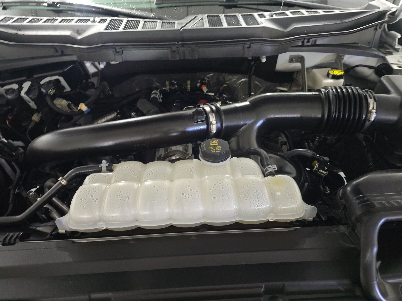 2025 Ford F-150 XLT AWD