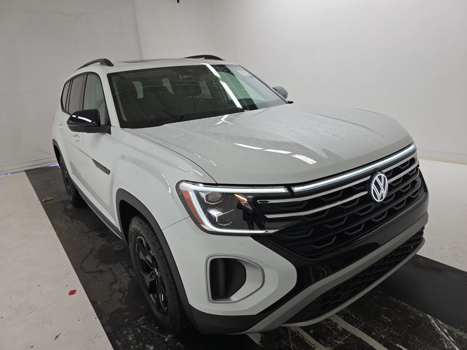 2025 Volkswagen Atlas 2.0T Peak Edition AWD