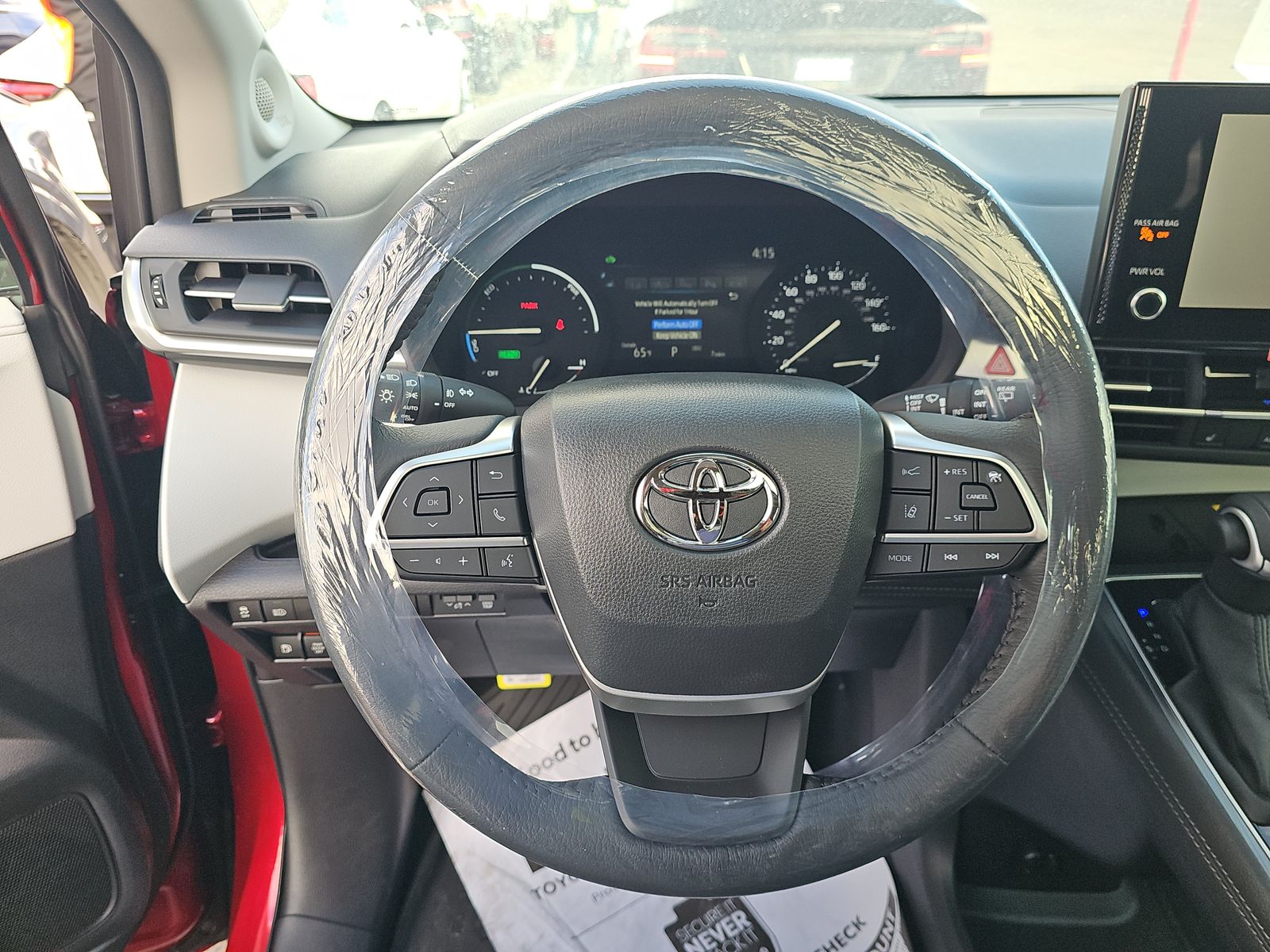 2025 Toyota Sienna XLE FWD