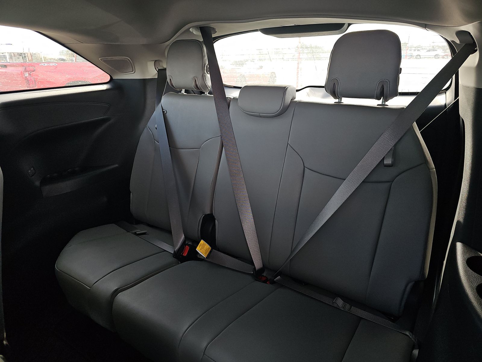 2025 Toyota Sienna XLE FWD