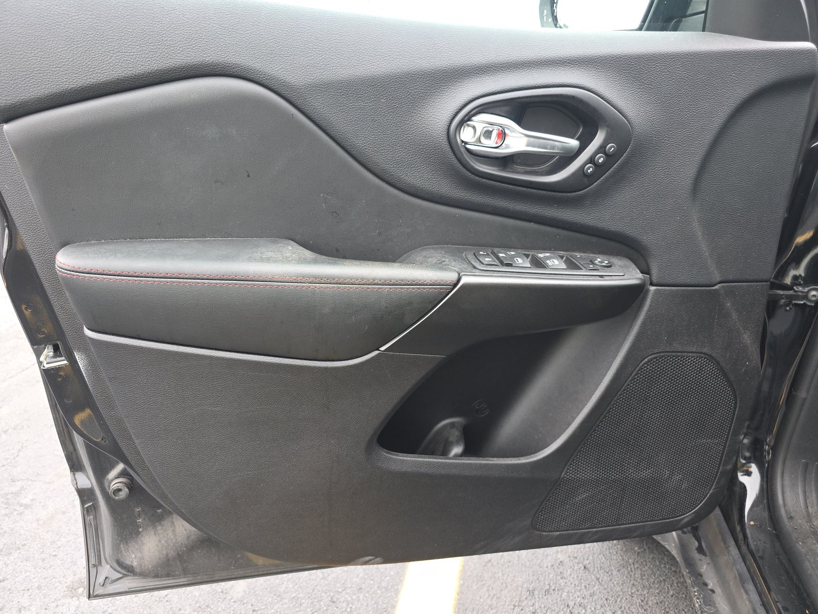 2022 Jeep Cherokee Trailhawk AWD