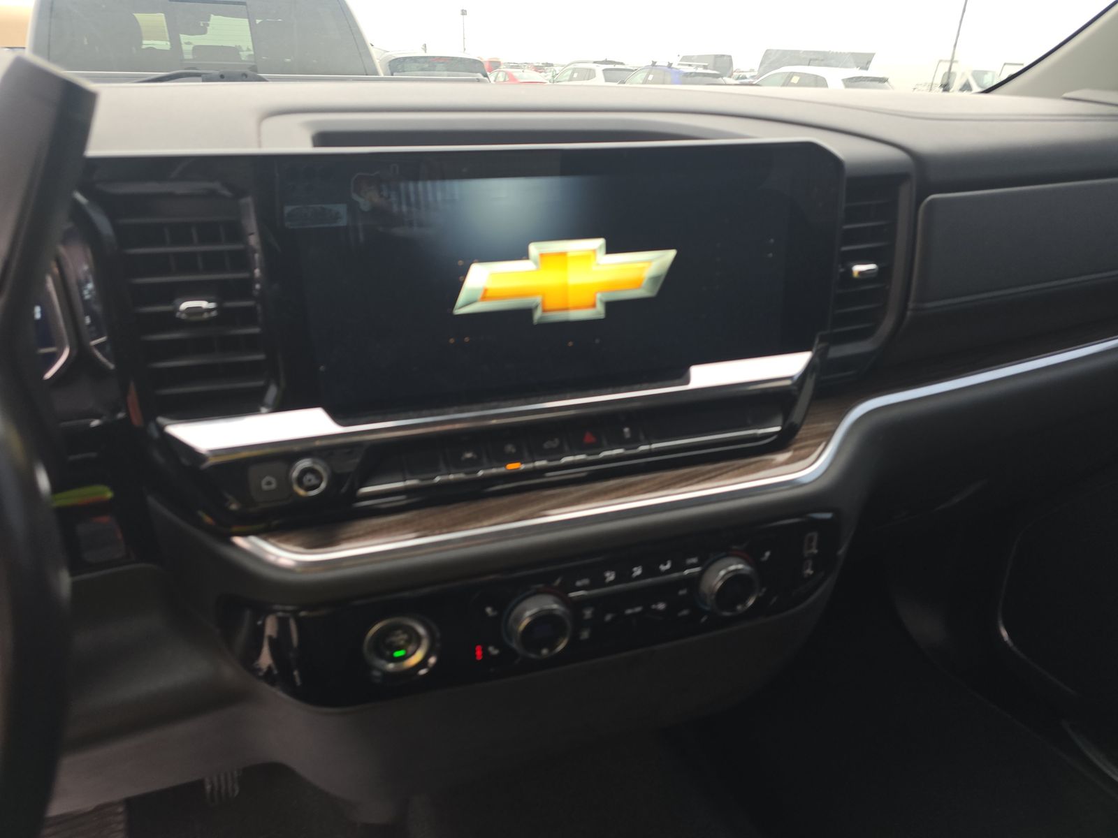 2022 Chevrolet Silverado 1500 LT AWD