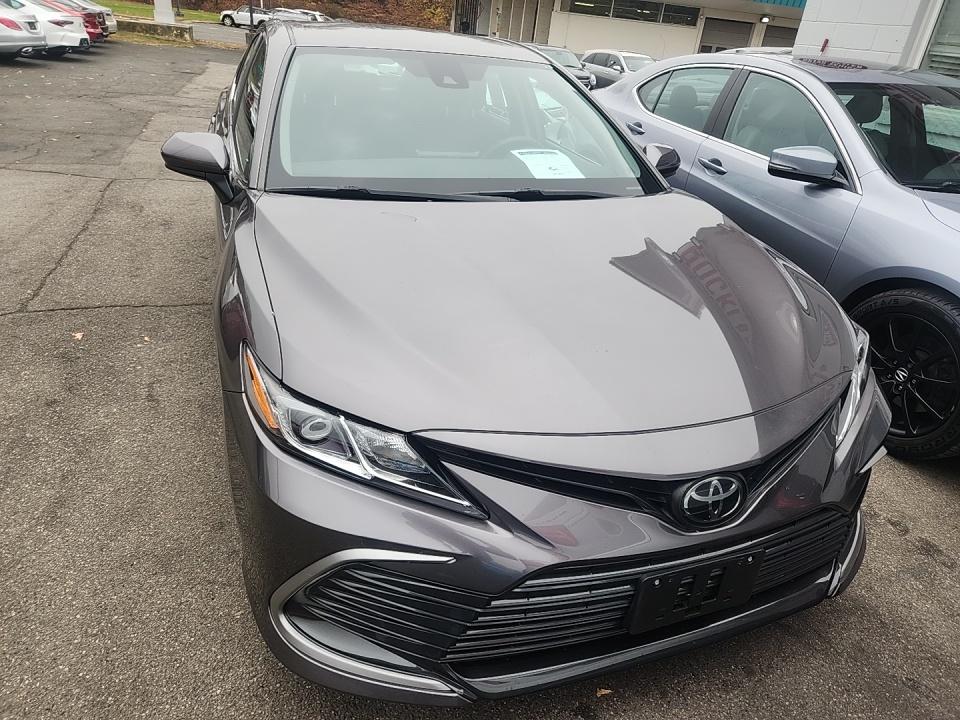 2022 Toyota Camry LE FWD