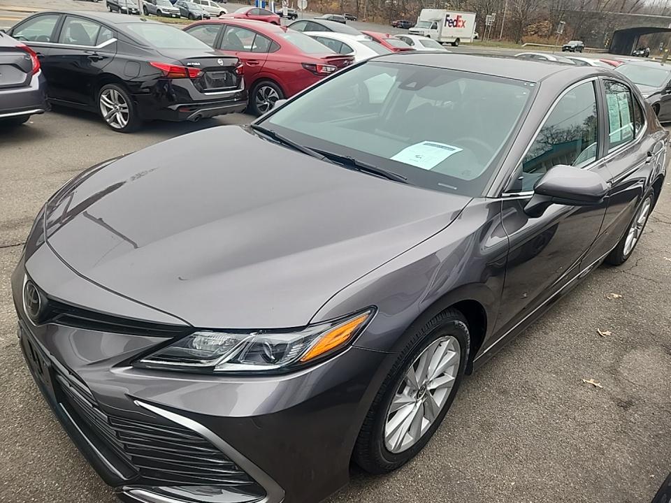 2022 Toyota Camry LE FWD