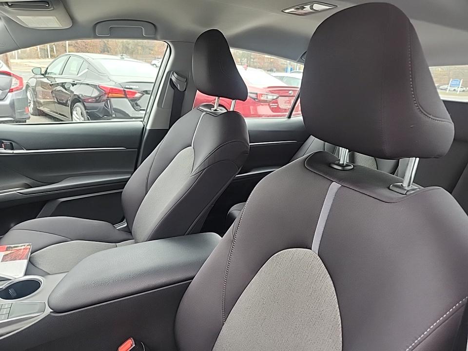 2022 Toyota Camry LE FWD